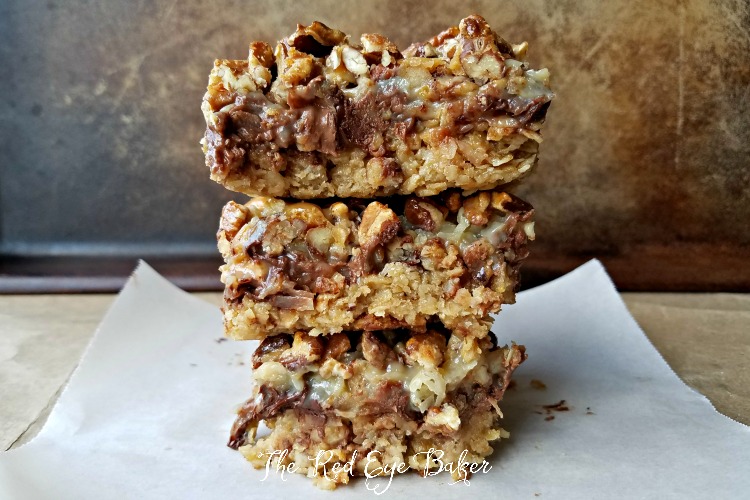Oatmeal Magic Cookie Bars | With only 7 basic ingredients you probably have all you need in your pantry to make these delicious and indulgent Oatmeal Magic Cookie Bars right now!